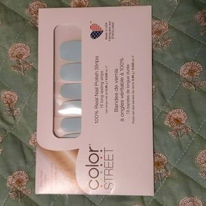 NWT Colorstreet Chilladelphia